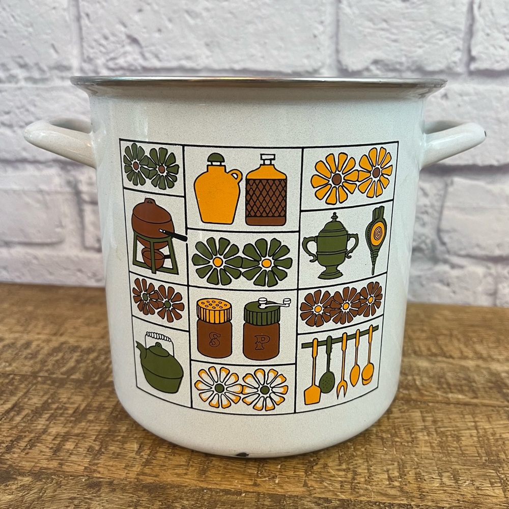 Vintage Enamel Pot